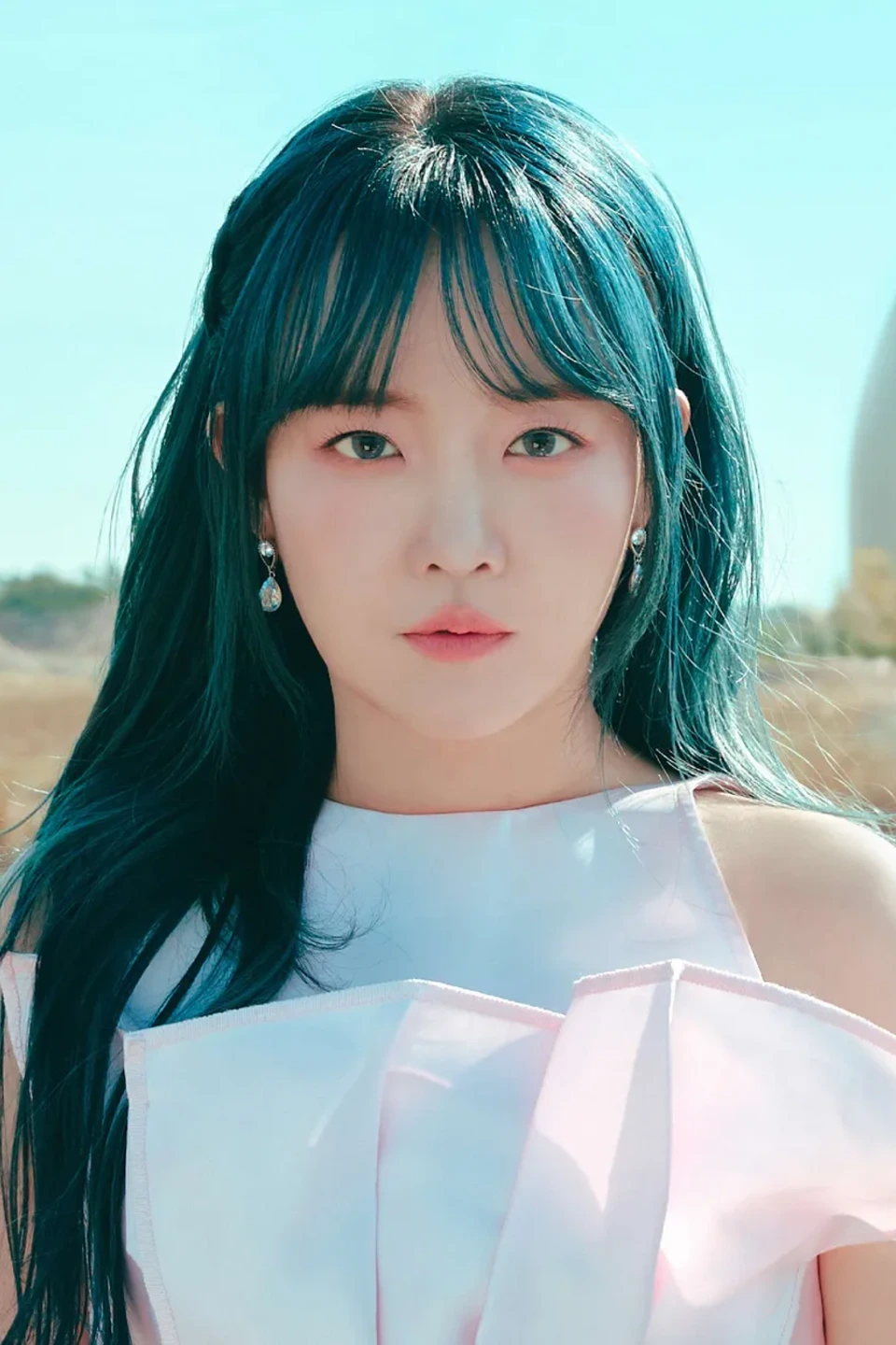YOUNHA profile